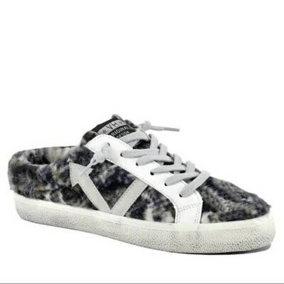 VINTAGE HAVANA SHOES 7.5 SLIP ON MULES SNEAKERS LACE UP FAUX FUR SNAKE SNUGGLE - Picture 1 of 12